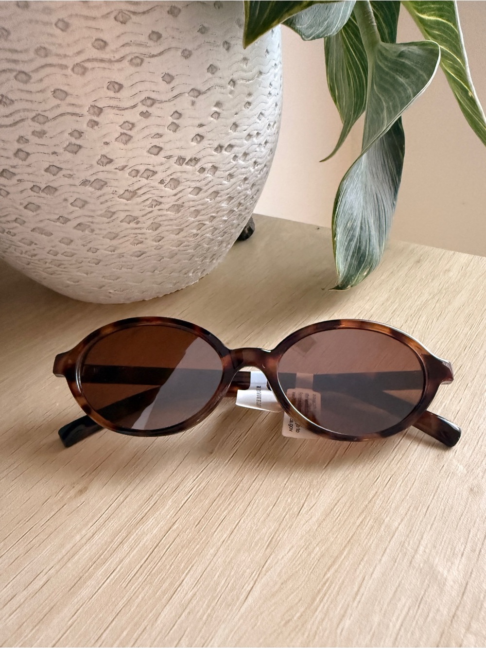 Anthropologie I-SEA Mirrored Translucent Lens Oval Sunglasses in Tortoise
